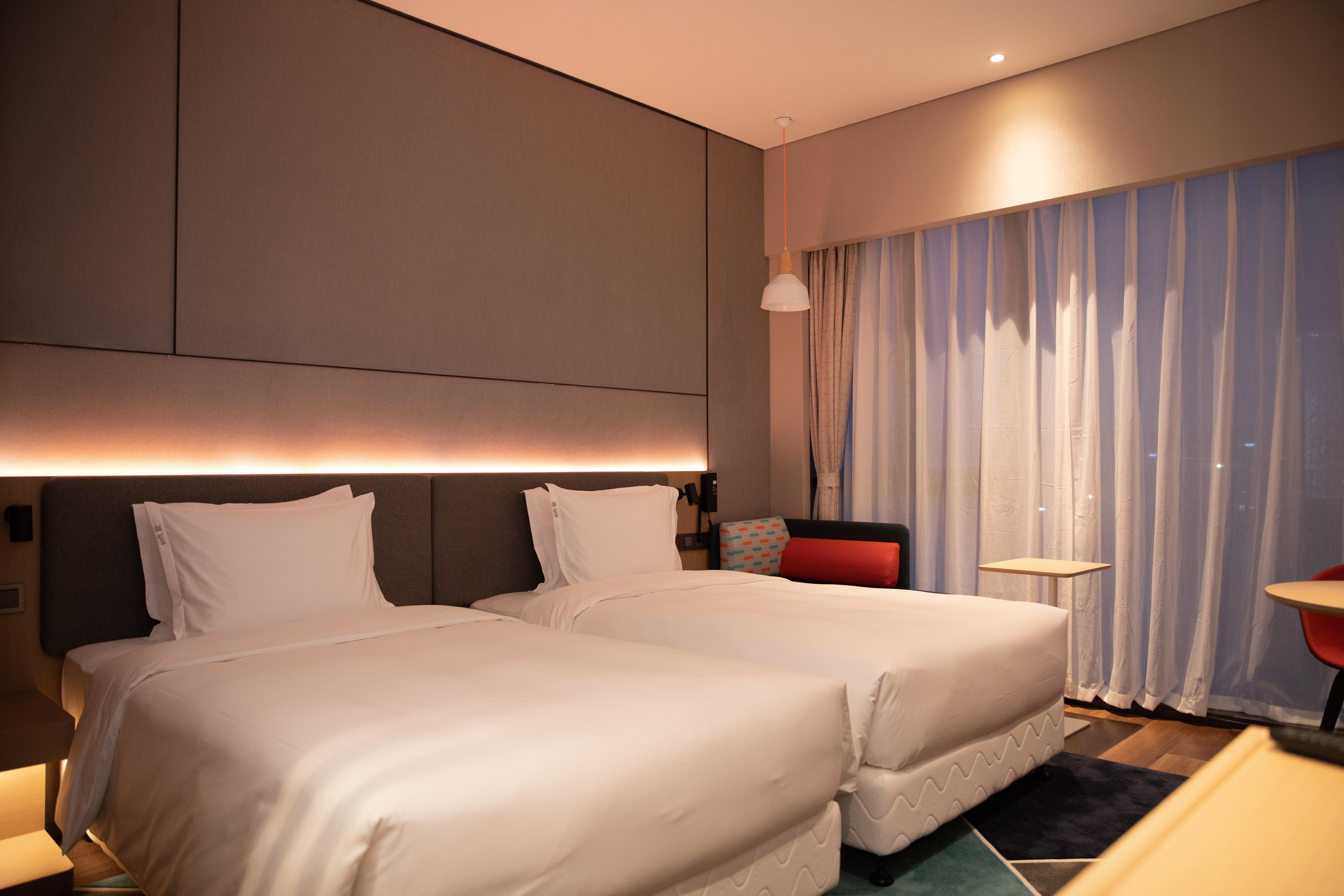 Holiday Inn Express Shenzhen Longhua By Ihg Dış mekan fotoğraf