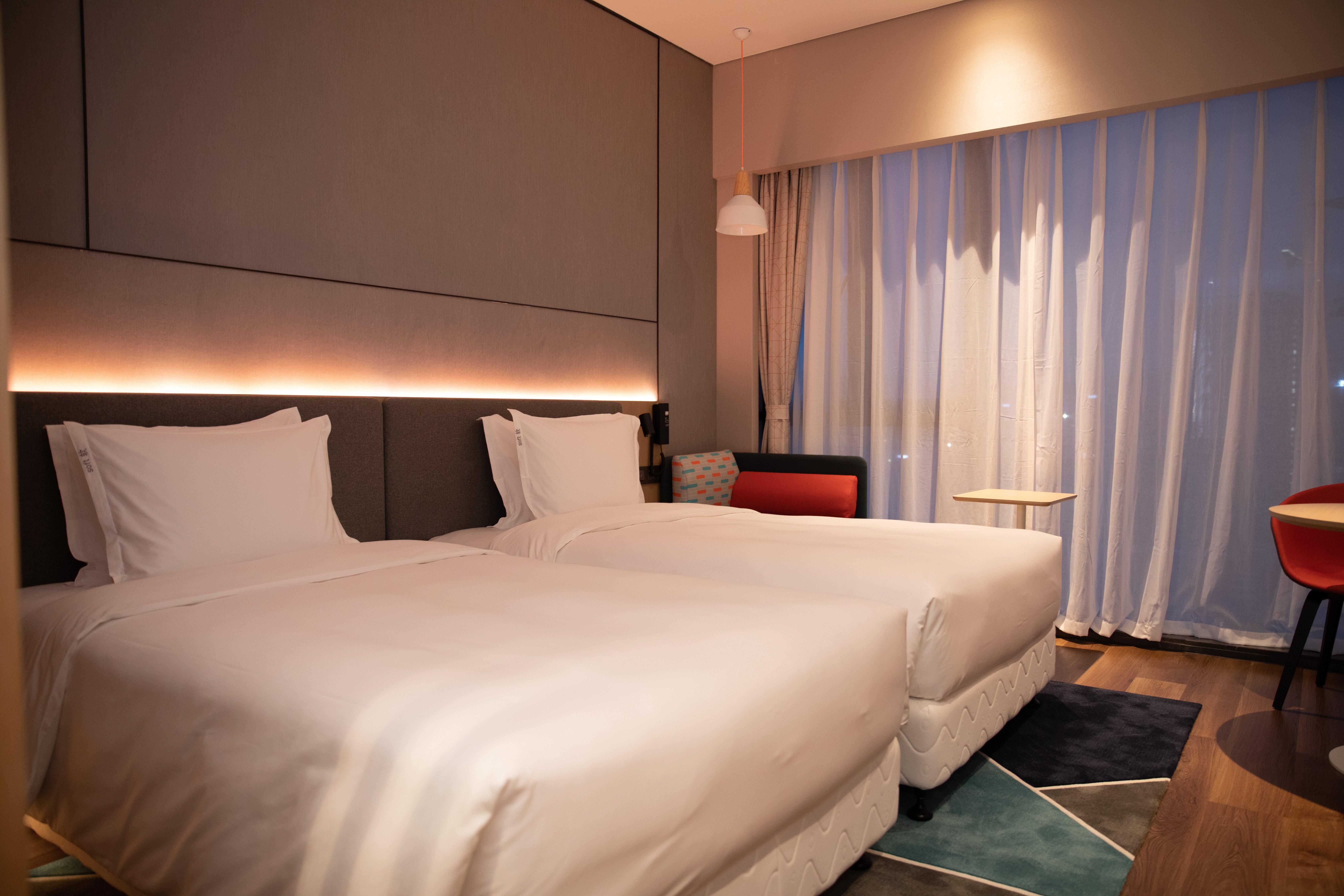 Holiday Inn Express Shenzhen Longhua By Ihg Dış mekan fotoğraf